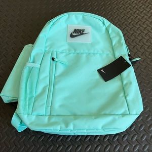 Nike Kid’s Backpack with pouch - New